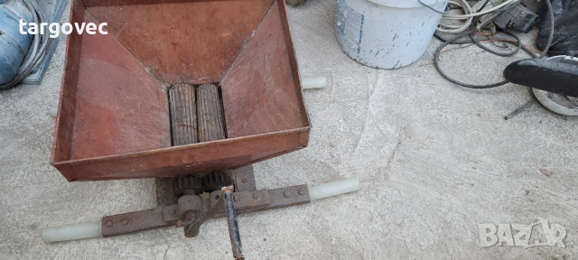 машина за мелене на грозде