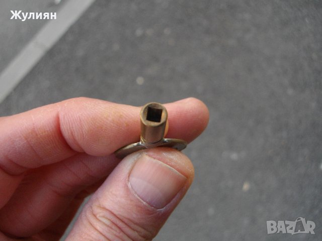СТАРО КЛЮЧЕ ДВЕ В ЕДНО КЛЮЧ ЗА СТЕНЕН ИЛИ КАМИНЕН ЧАСОВНИК, снимка 6 - Антикварни и старинни предмети - 39136908