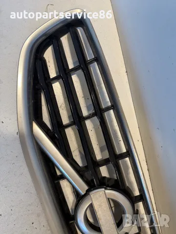 Предна решетка за Volvo S60 R Design, снимка 5 - Части - 56127307