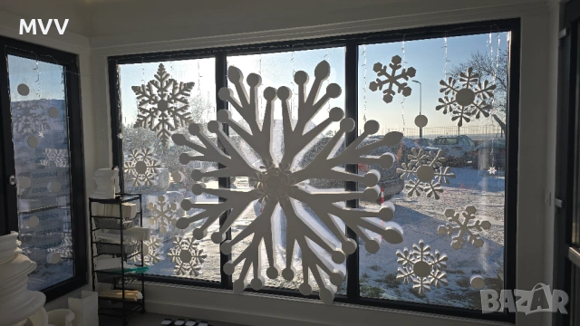 Коледна украса за витрина или фото студио