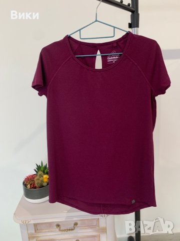 Дамска тениска в размер XS, снимка 2 - Тениски - 44309104