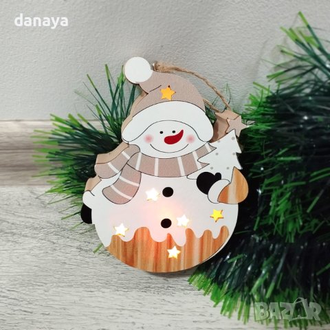 4134 Дървена светеща коледна фигура Снежко със звездички, 13см, снимка 2 - Декорация за дома - 42819272