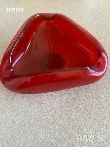 Пепелник стъкло