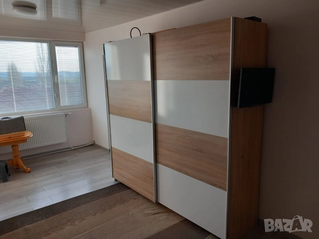 Гардероб с плъзгащи врати, снимка 5 - Гардероби - 52952482