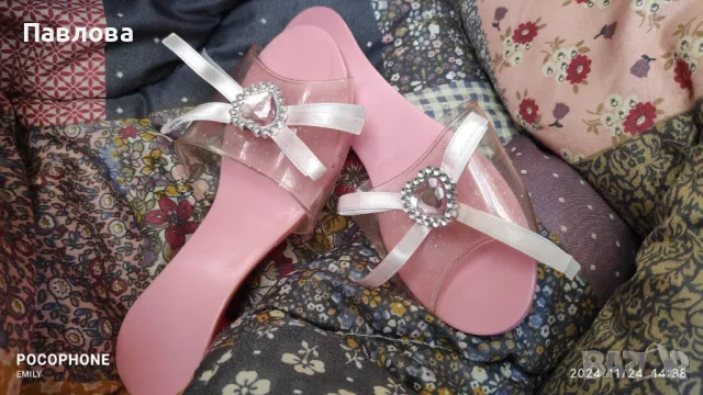 Детски пантофи 18 см. стелка от Франция нови, снимка 2 - Детски пантофи - 48465652