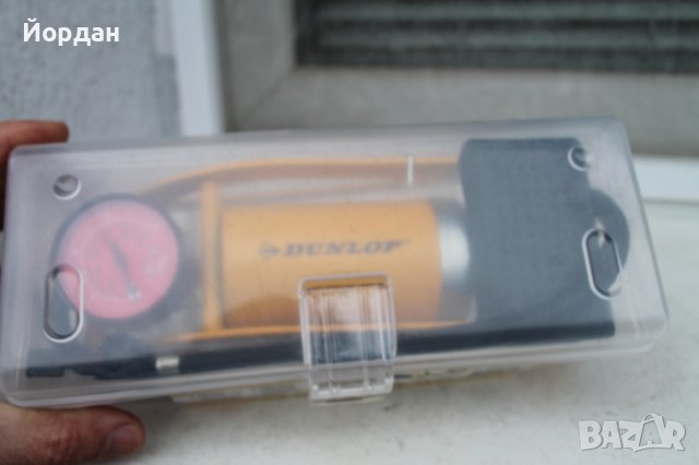 Автомобилна помпа ''Dunlop'', снимка 3 - Аксесоари и консумативи - 39303923