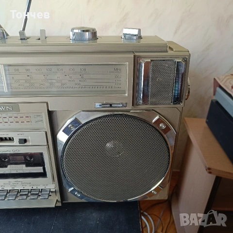 Радиокасетофон Crown CSC-950L, снимка 13 - Радиокасетофони, транзистори - 54330285