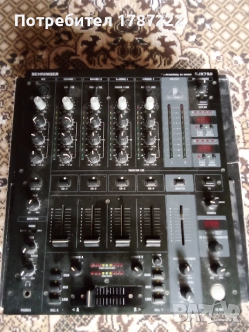 Пулт-Behringer DJX750., снимка 2 - Ресийвъри, усилватели, смесителни пултове - 52114586