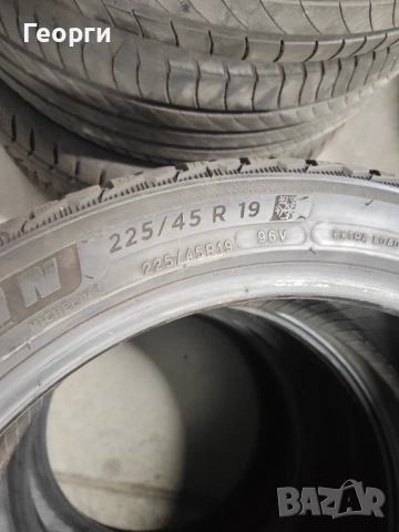 2бр.зимни гуми 225/45/19 Michelin, снимка 6 - Гуми и джанти - 53931290