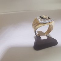 Златен мъжки пръстен с оникс и циркони , снимка 4 - Пръстени - 30831006