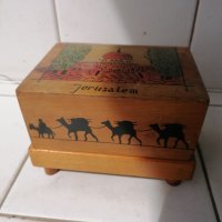 Музикална кутия , снимка 2 - Антикварни и старинни предмети - 40375220