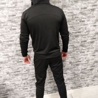 Спортен екип Under Armour , снимка 6 - Спортни дрехи, екипи - 34107708