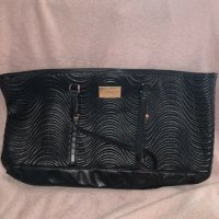 Нова чанта Versace Parfums large Handbag, оригинал, снимка 4 - Чанти - 30980931