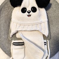 Зимен комплект шапка, шал и ръкавички, снимка 5 - Бебешки шапки - 42819061