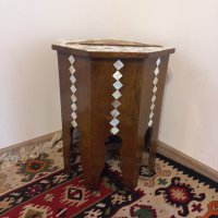 Османска масичка , инкустрация със седеф, снимка 2 - Антикварни и старинни предмети - 39690398