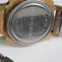Дамски механичен позлатен часовник Timex, снимка 7 - Антикварни и старинни предмети - 39093860
