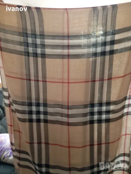 Шал Burberry , снимка 1