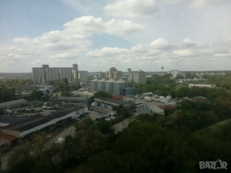 !!!НА ИЗПЛАЩАНЕ гарсониера на Режиата високия блок!!!, снимка 1