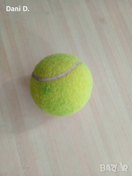 топче за тенис на корт, снимка 1