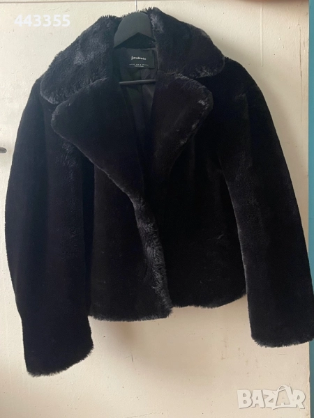 Късо кожено палто на Stradivarius, снимка 1