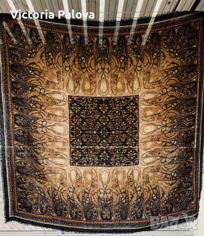 Голям дизайнерски шал ELAINE GOLD ИТАЛИЯ, снимка 2 - Шалове - 39535284