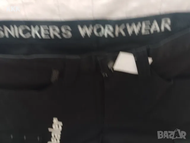 Snickers чисто нов ,без етикет . Размер 50., снимка 2 - Панталони - 49593941