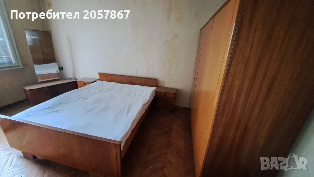 Продавам спален комплект
