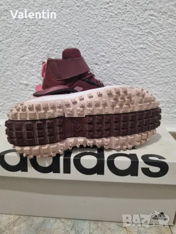 детски боти Adidas, снимка 4 - Детски боти и ботуши - 48236834