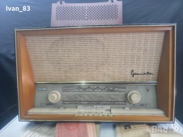 Радио Blaupunkt Granada , снимка 2 - Радиокасетофони, транзистори - 50509807