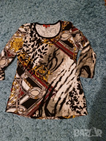 Пъстра блузка