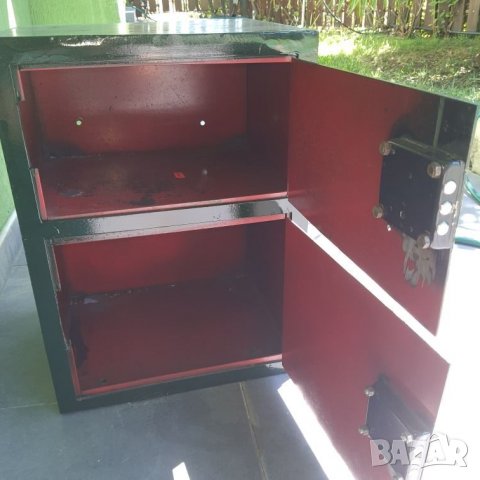 Каса  /Сейф, снимка 4 - Сейфове и каси - 29827688