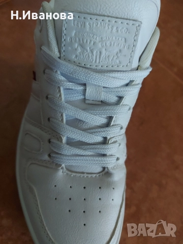 Дамски маратонки Levis, снимка 4 - Маратонки - 52510396