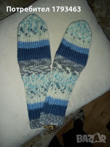 Ръчно плетени детски чорапи, снимка 2 - Чорапи - 38656609