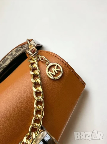 чанти michael kors , снимка 6 - Чанти - 51388135