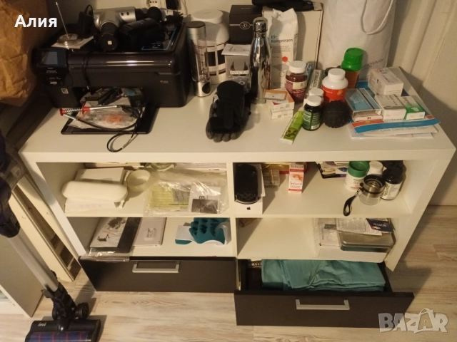 Скрин с 2 чекмеджета и 2 стенни рафта, снимка 2 - Скринове - 52068045