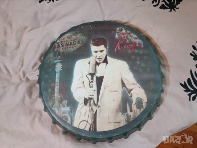 The KING Elvis Presley- автентична табела(тип бирена капачка), снимка 5 - Китари - 39810425