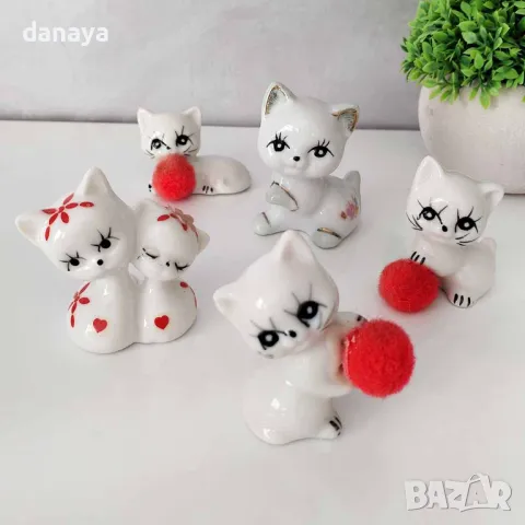 5555 Комплект мини керамични фигурки Бели котета, 5 броя, снимка 2 - Статуетки - 48414789