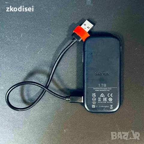 Преносим хард SAN DISK SDSSDE30-1T00, снимка 2 - Твърди дискове - 56433354