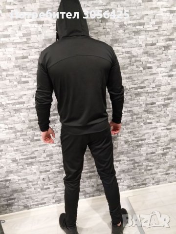 Спортен екип Under Armour от полиамид , снимка 8 - Спортни дрехи, екипи - 34107708