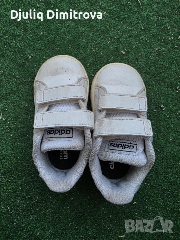 обувки адидас 