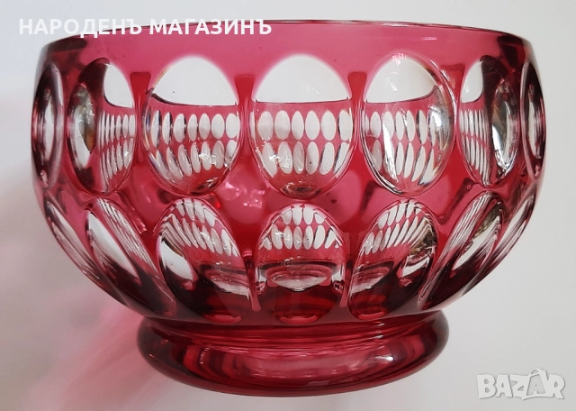 Кристална бонбониера розово червен цвят цветен кристал рядък модел, снимка 4 - Други ценни предмети - 51910944