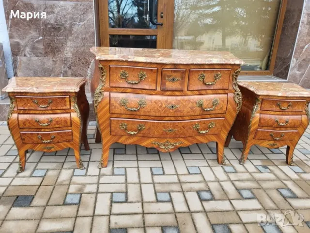 Италиански бароков шкаф и две нощни шкафчета 025