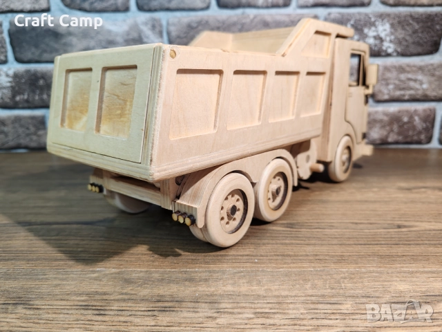 Дървен модел на камион – Самосвал – Craft Camp, снимка 5 - Коли, камиони, мотори, писти - 52736611