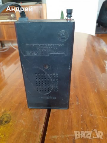 Старо радио,радиоприемник Олимпик 402, снимка 3 - Други ценни предмети - 31226184