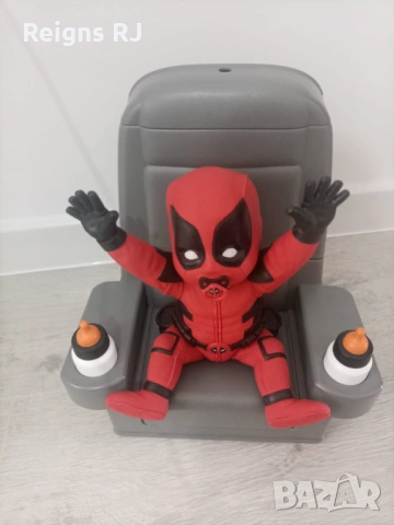 Кутия за пуканки и напитка Babypool Deadpool Wolverine, снимка 6 - Прибори за хранене, готвене и сервиране - 53987026