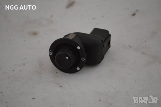 БУТОН УПРАВЛЕНИЕ ЕЛ. ОГЛЕДАЛА С ПРИБИРАНЕ ЗА РЕНО / RENAULT ЧЕРНА БУКСА 10PIN