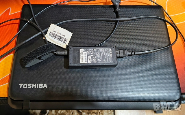 Лаптоп Toshiba със ДВД записвачка, снимка 3 - Лаптопи за дома - 52622539