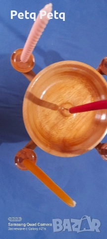 масивен дървен свещник 