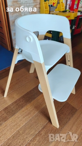 Два броя столчета за хранене Stokke Steps