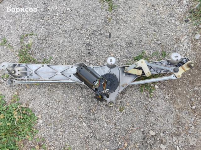 Механизъм и моторче за чистачки W220